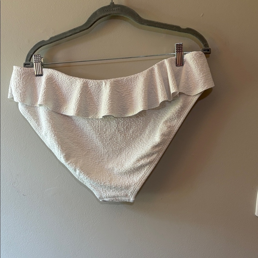 Time and Tru White Ruffle swim bottoms Size XL (16/18) - Picture 3 of 3